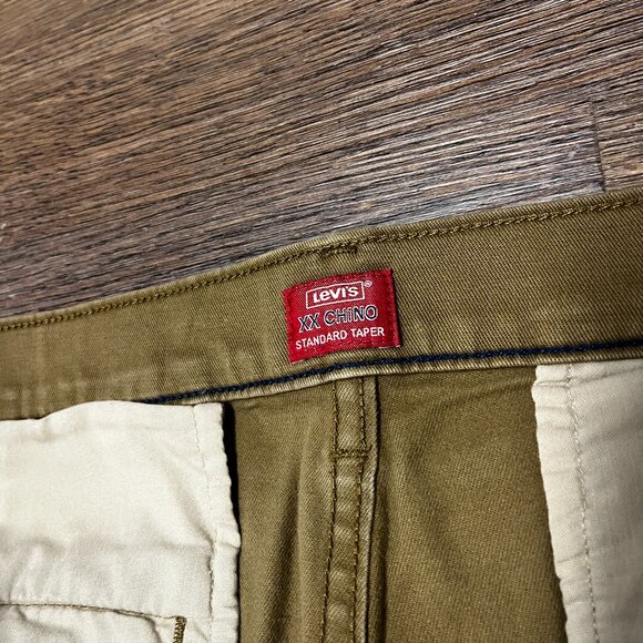 33/32 Levi's XX Chino Standard Taper Pants - Khaki / Cougar Shady LN Condition - Picture 6 of 7